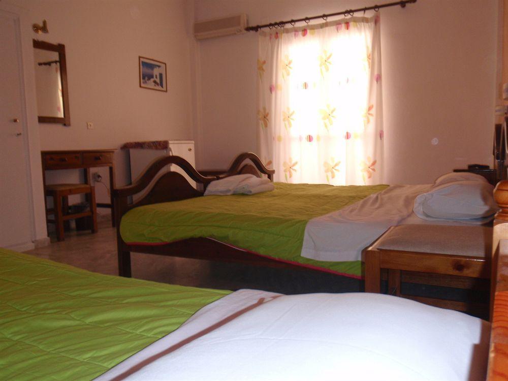 Anna'S Hotel คาร์เทราดอส ภายนอก รูปภาพ