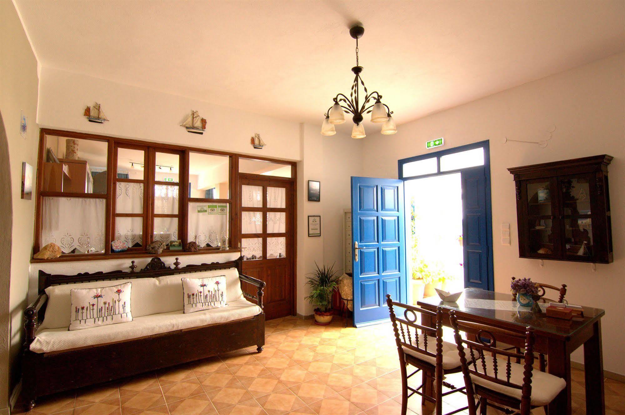 Anna'S Hotel คาร์เทราดอส ภายนอก รูปภาพ